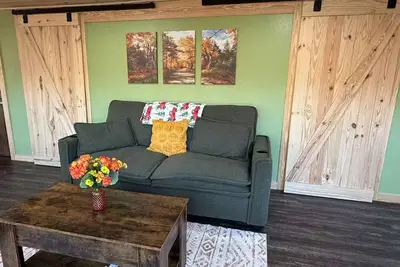 Waterfront 1-bedroom cottage in Bainbridge Ga