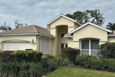 Image de Pool home in University Park Country Club, Manatee County, Florida 34201