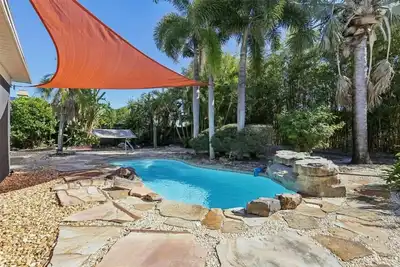 Gulf Coast Pool House Oasis