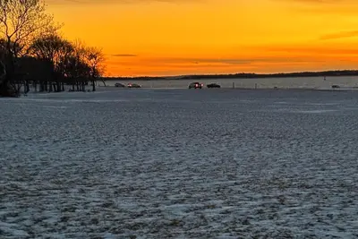 Image de Soothing 2bed 2bath townhome or 1bedroom 1 bath. In charming Bristol, sleeps 7