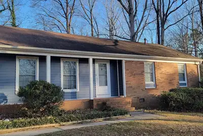 Image de 3-bedroom house in lovely Charlotte with cool Ac and comfort