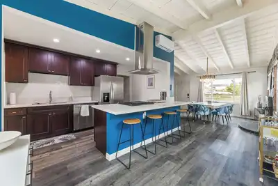 Image de Casa Verde - Walk to Sofi/Intuit, Yard and Parking