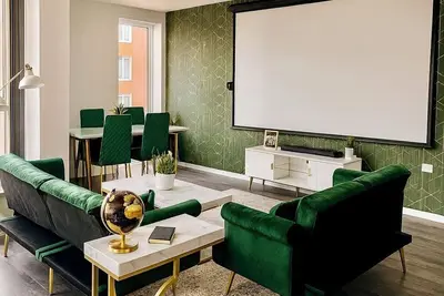 Image de Cinema Lounge 2-Bed Leeds City Centre+Free Parking