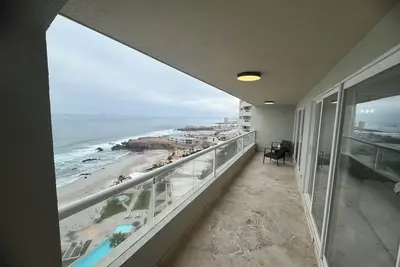 The Pacibeach Condo - Oceanfront • Infinity View