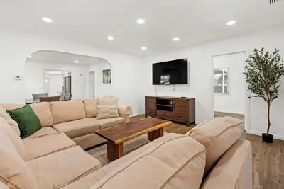 Image de Your Home Away From Home in Bakersfield”