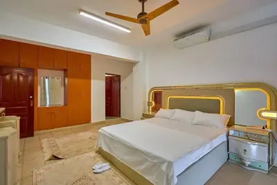 Image de SeaView Suites Tudor: Modern Apartment with Stunning Sea Views & Prime Location