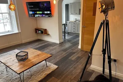 Sterling, stylish 2bedroom central modern space.