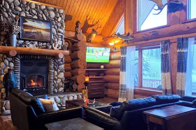 Image de <>Your Alaskan AdVeNTuRE starts here! Sleeps 6