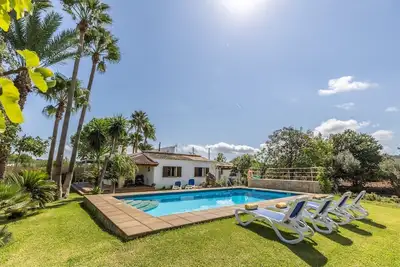 Image de Cal Roma, quiet villa with swimming pool and mountain views