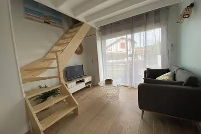 Image de Superbe appartement climatisé avec patio