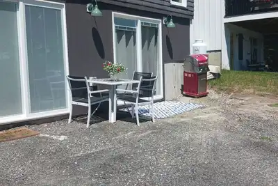 Beautifully appointed new construction 2 bedroom unit in duplex.