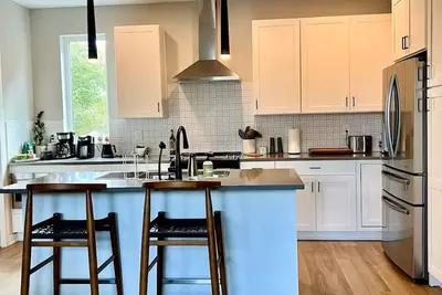 Image de The Tipton House — Modern 3br + Rooftop in Raleigh