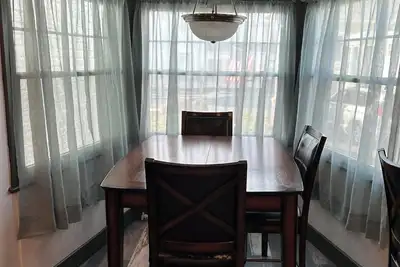 Image de 4-bedroom house in amazing Lancaster County in quaint village of Conestoga.
