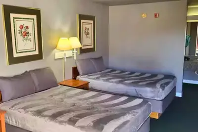 Image de Room 105 - 2 Double Beds Hotel Studio