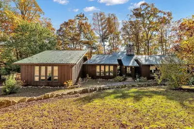 Image de Private Lakefront Retreat Near Savage Gulf, The Caverns, Ohv Park, Kayaks, Fishing