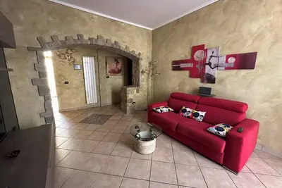 Image de \"Stylish and modern stay a stone's throw from downtown close to all amenities\"