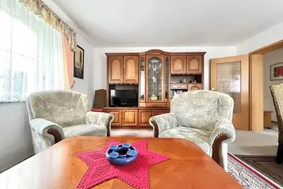 Image de Cozy vacation apartment \"Waldblick\" in Eibenstock, district Carlsfeld