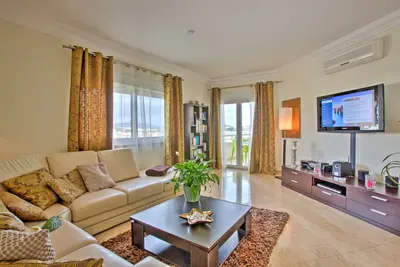 Image de Penthouse Apartment in Luxury Complex