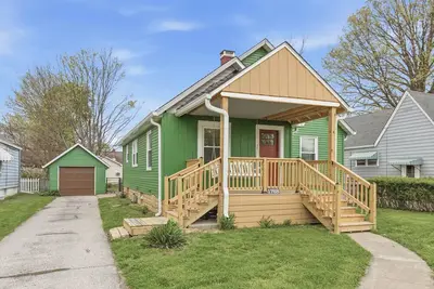 Image de Speedway Casa Verde: Convenient location to Ims, Indy attractions and hospitals.