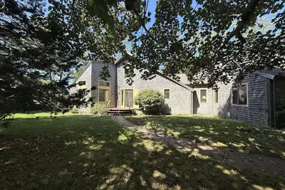 Image de New For 2026 - Brewster Coastal Escape: Minutes to the Flats and Stunning Views!