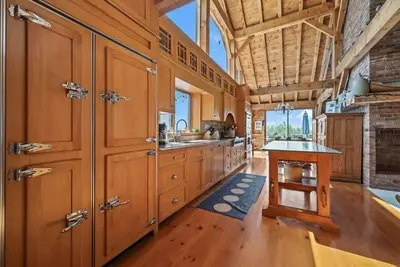 Image de The Lakehouse at The Dunn Compound on the Lake