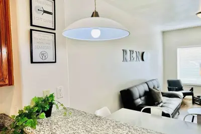 Image de 2-Masterbedroom|2. 5-Bath|Sleeps6