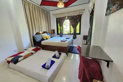 Image de Budget Friendly 5-bedroom bed & breakfast in charming Itogon