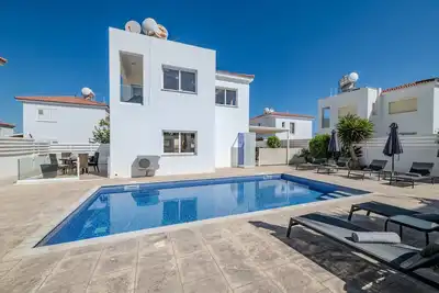 Ayia Triada Beach Gardens