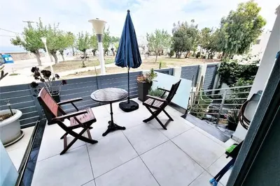 Connie's Beach House