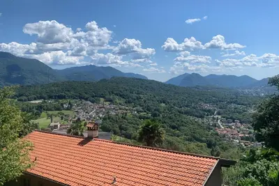 Dans les vallées au-dessus de Lugano (Casa RuKi)