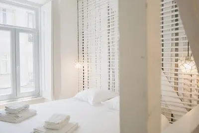 Image de Quiet & Modern Apartment w/ Garden by LovelyStay