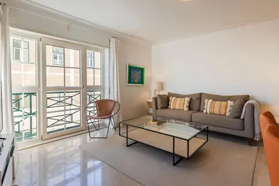 Image de Stylish Apartment w/ Parking by LovelyStay