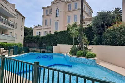 Image de Agence Henri Camille -Passy 1- beau 2 pièces avec piscine et parking