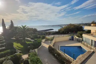 Image de Jolie petit appartement avec incroyable vue sur mer