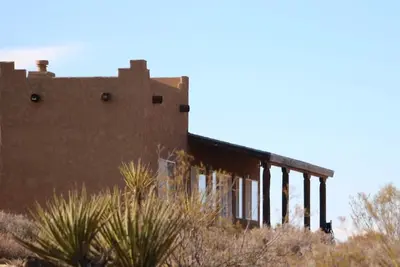 Image de Santa fe home at Grand Canyon West Meadview 4+