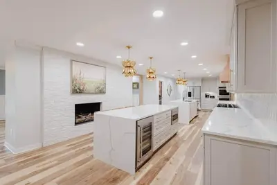 Image de Ashley Manor: Luxe 15, 000 sq ft Estate