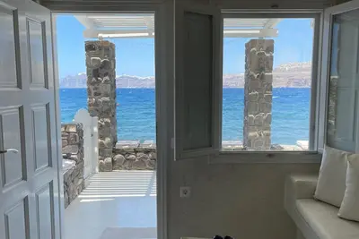 Image de Cave of Love – Seafront Sunset View Santorini