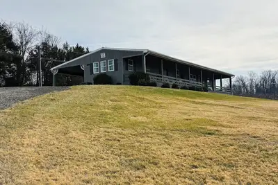 Image de The Orchard House  Located in beautiful Fincastle, Va.