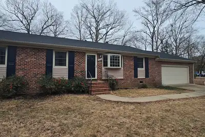 Image de Welcoming 4-bedroom house charming Hopewell.