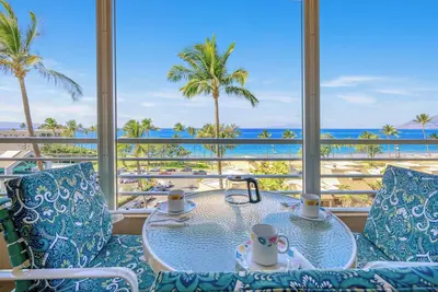 Image de 3 bedroom Oceanview Walk to Everything - Kamaole Beach Royale 612