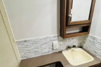 Image de Cozy Rv in West Valley home with Ac/Heat - private - 5 miles from Slc airport