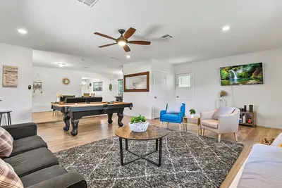 Image de Charming Riverside 3br Home Close to Shopping, Major Freeways  &  Airport.