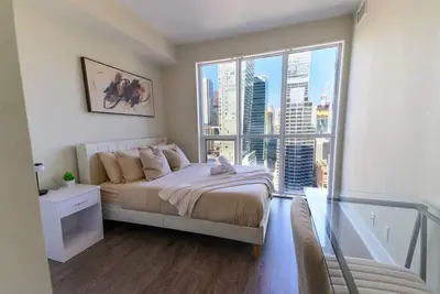 Image de 12 York Urban Love Suite - Stylish 1br + Parking