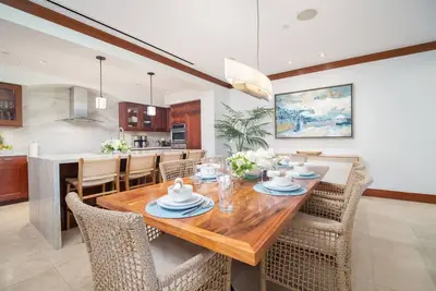 Image de Plunge Pool Garden Villa Steps to Beach Contemporary Pretty Decor Clean and Spacious - Remodeled!