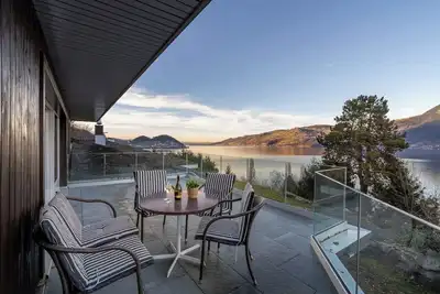 Image de Lake & Mountain View Villa | 15min to Interlaken