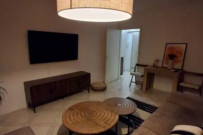 Image de Charmant T2 à Nice  – Proche des commodités\nLumineux et confortable