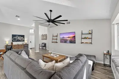 Image de Fun in the Sun. Private Downtown Gilbert Retreat. Sleeps 6