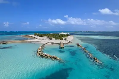 Image de Johnny’s Cay: A Private Island Escape Beyond Compare