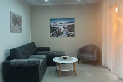 Image de 1 bdr apartment with garden view in Tivat Ii
