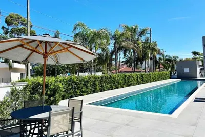 Image de Cannes Club apartment near the beach.